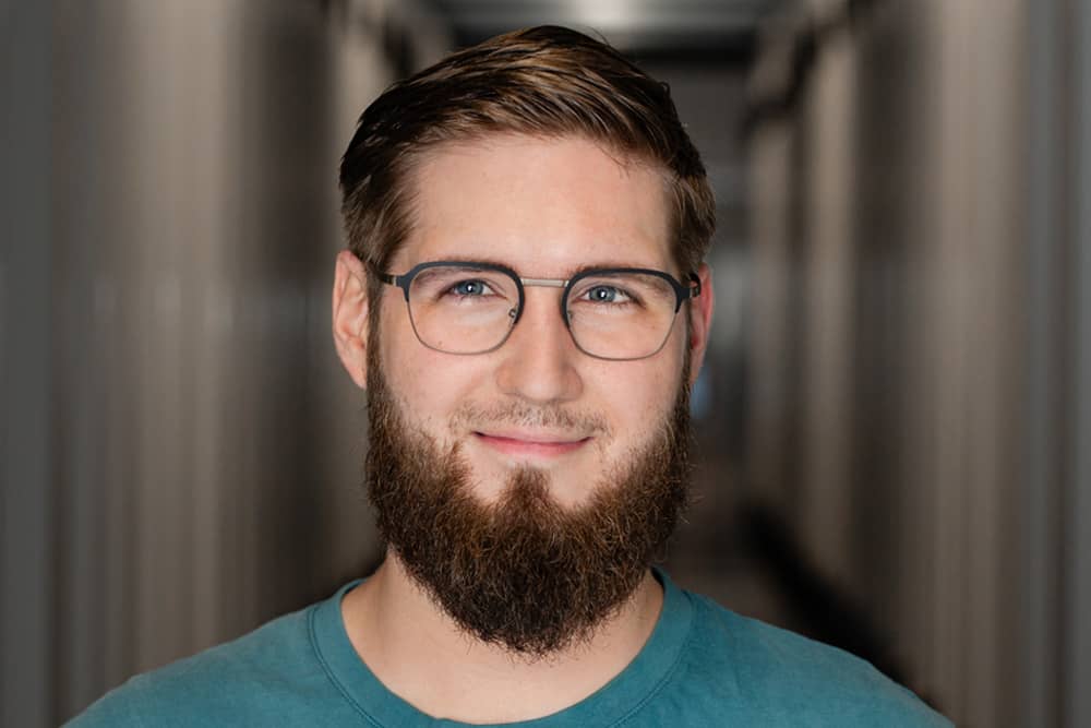 Florian Geserer, Data Center Technician